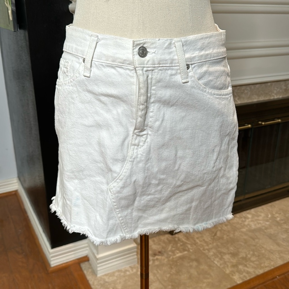 Just black white denim skirt
